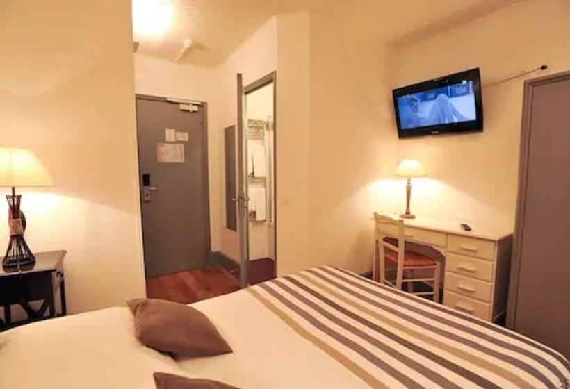 חדר סופריור, Des Falaises