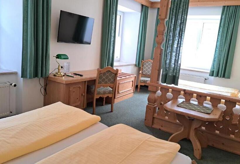 家庭间, Familiengasthof Maier