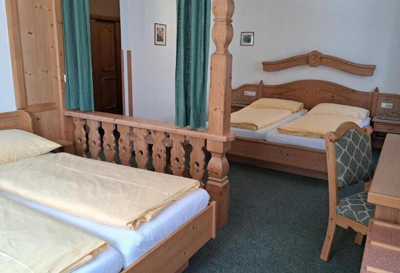 家庭间, Familiengasthof Maier