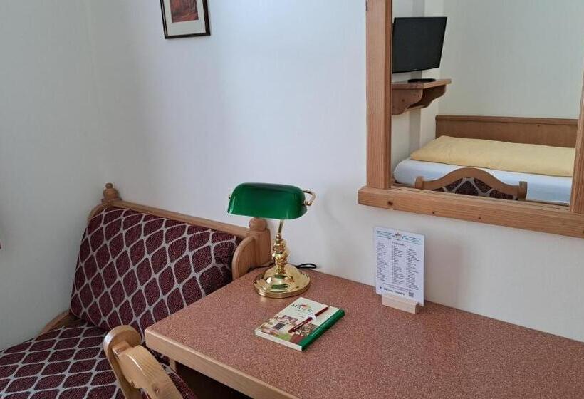 标准单人间, Familiengasthof Maier