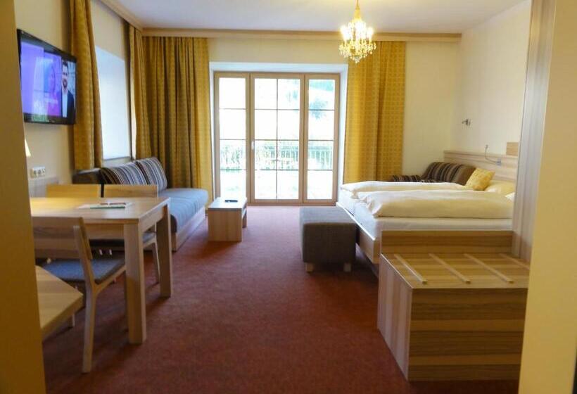 小型套房带阳台, Familiengasthof Maier