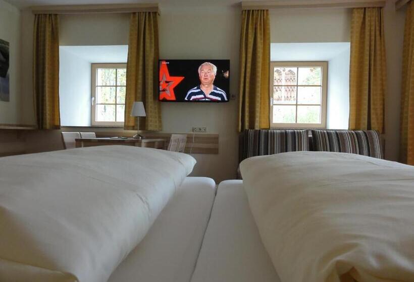 小型套房带阳台, Familiengasthof Maier