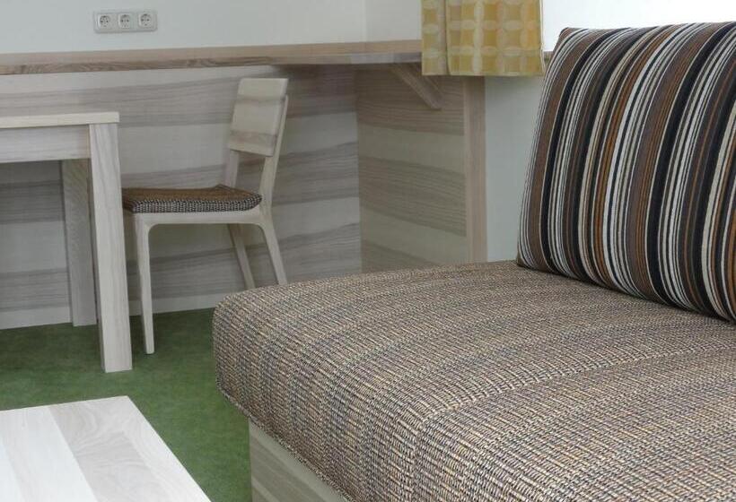 带2个卧室的套房, Familiengasthof Maier