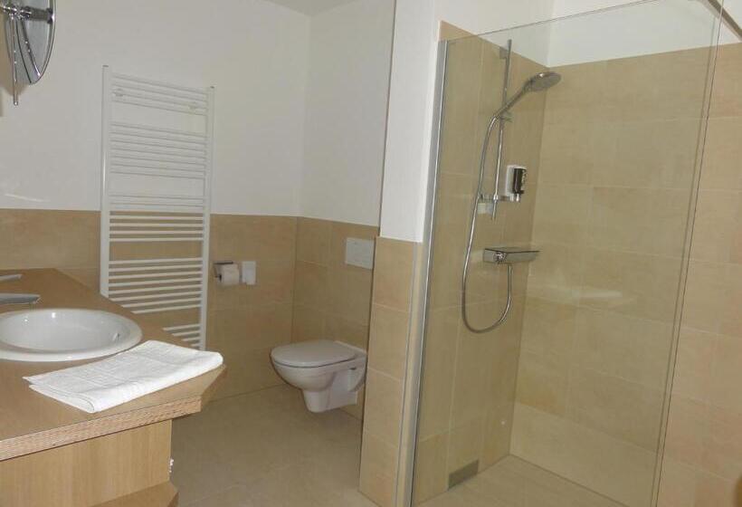 家庭套房, Familiengasthof Maier