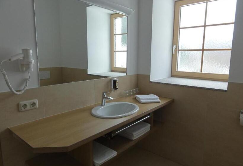 家庭套房, Familiengasthof Maier