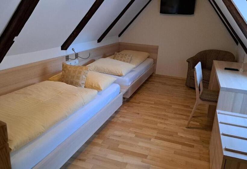 家庭套房, Familiengasthof Maier