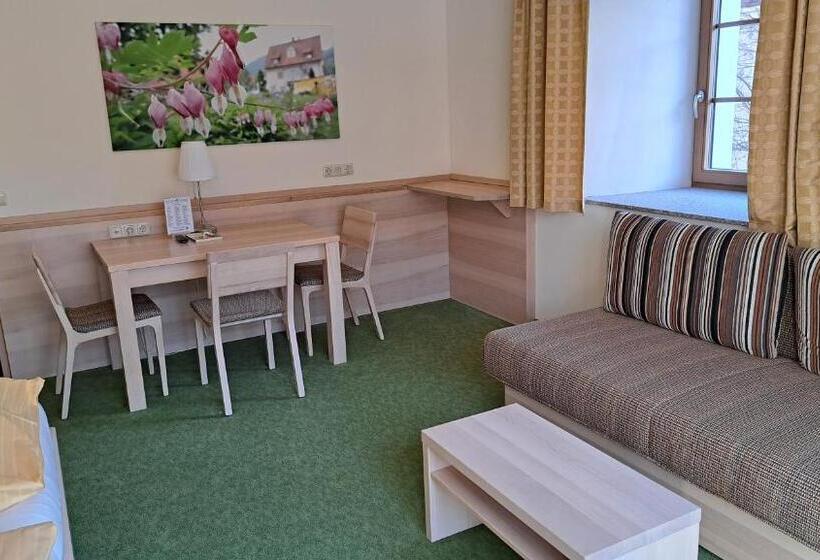 带2个卧室的套房, Familiengasthof Maier