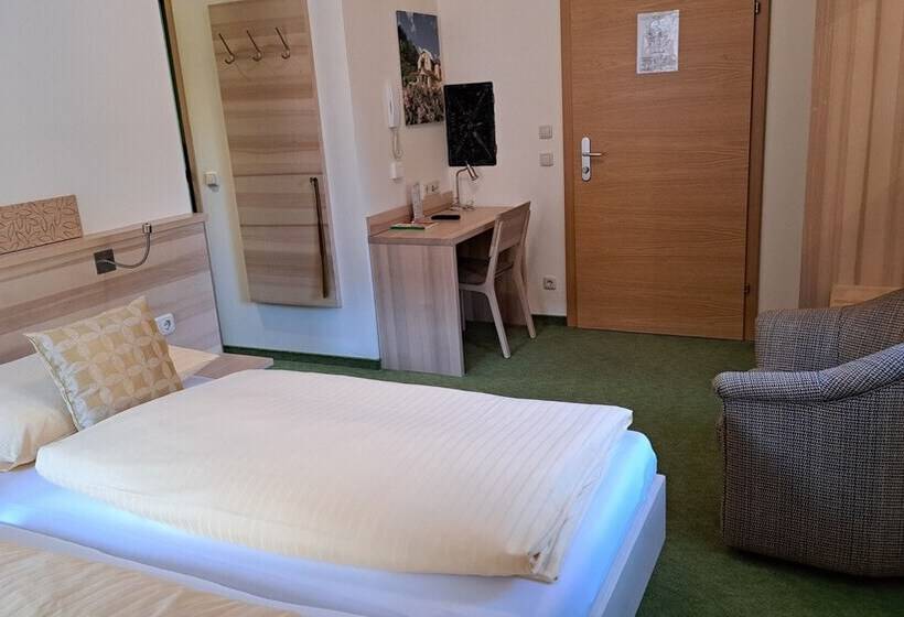 带2个卧室的套房, Familiengasthof Maier