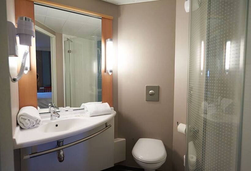 标准间, Ibis Les Herbiers