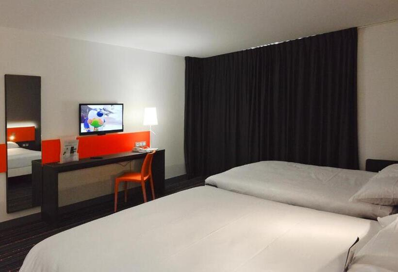 Family Suite, Ibis Styles Caen Centre Gare