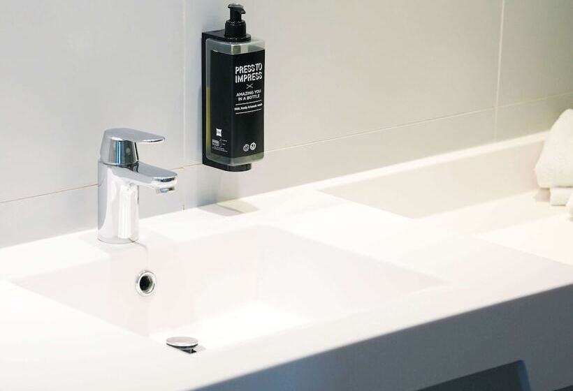 Номер Стандарт, Ibis Styles Caen Centre Gare