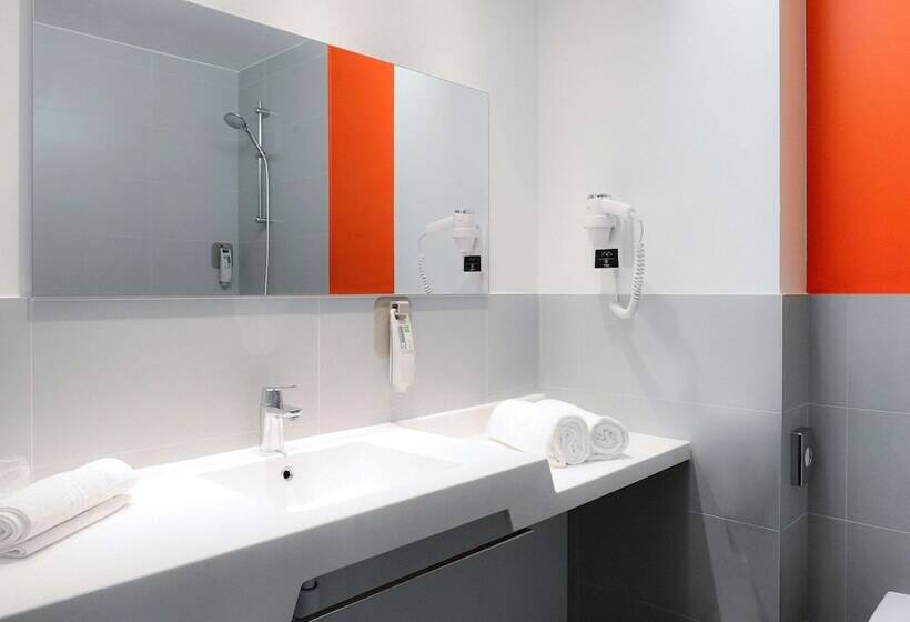 Номер Стандарт, Ibis Styles Caen Centre Gare