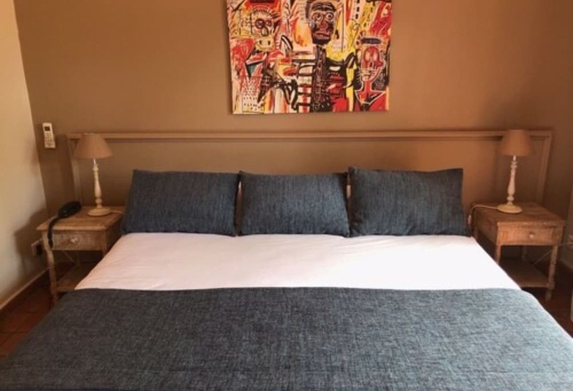 高级大房间, Les Jardins De Cassis