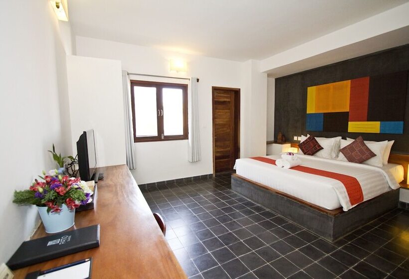 اتاق لوکس, Patio Hotel & Urban Resort