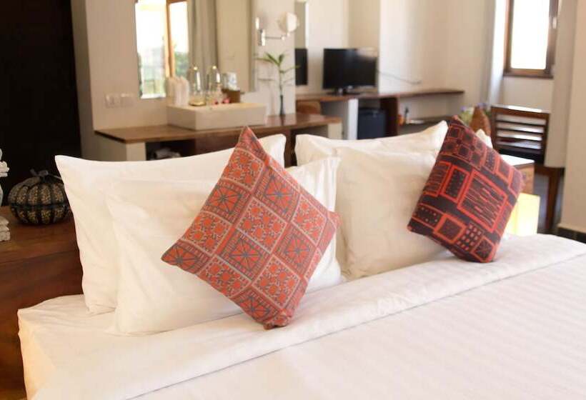 سوییت, Patio Hotel & Urban Resort