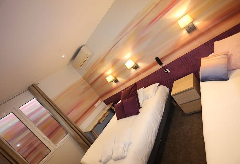 غرفة قياسية ثلاثية, Pavillon Imperial