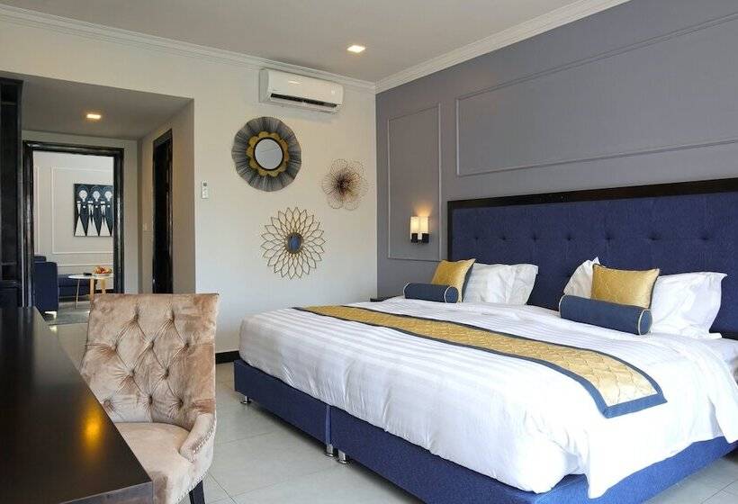 סוויטת ג'וניור, Queenco Hotel & Casino