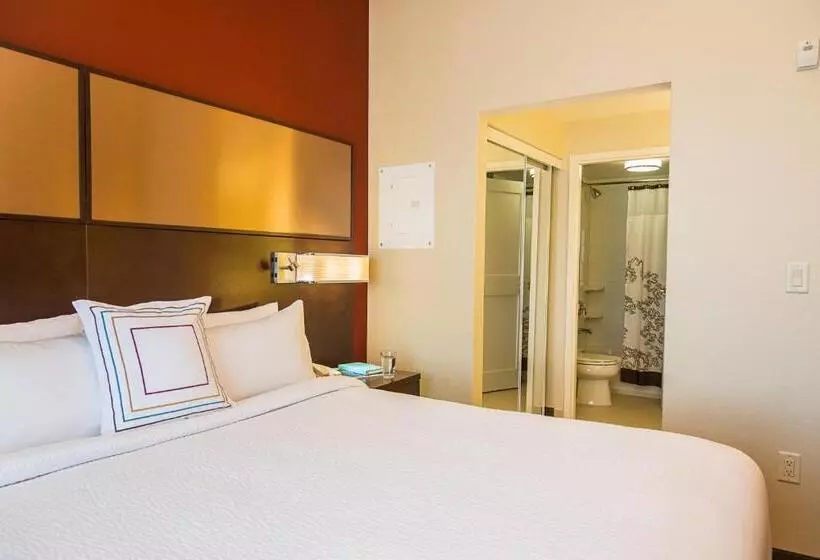 Standard-studio King-vuode, Residence Inn By Marriott Ottawa Airport