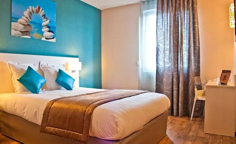 اتاق استاندارد, The Originals City, Hôtel Des Lys, Dreux