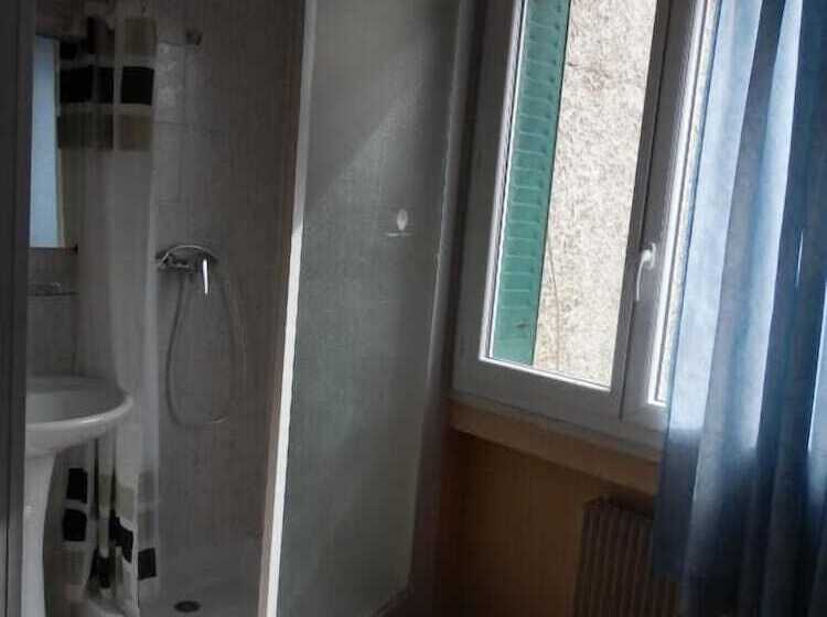 スタンダードシングルルーム, Val De Saone Lyon Caluire Rillieux