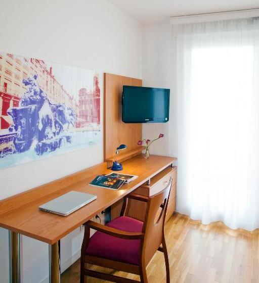 标准工作室, Séjours & Affaires Lyon Saint Nicolas