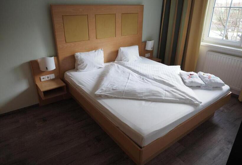 חדר משפחתי, Xylophon   Inklusive Thermeneintritte