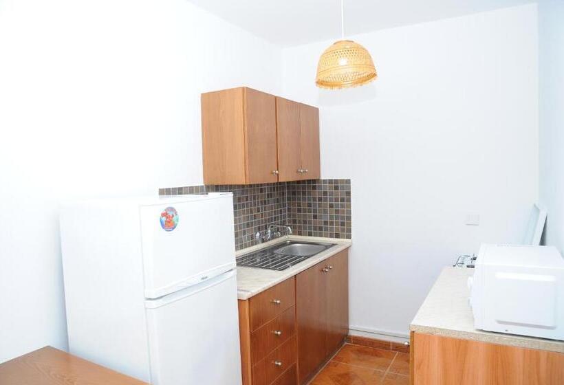 스탠다드 스튜디오, Alexia Hotel Apartments