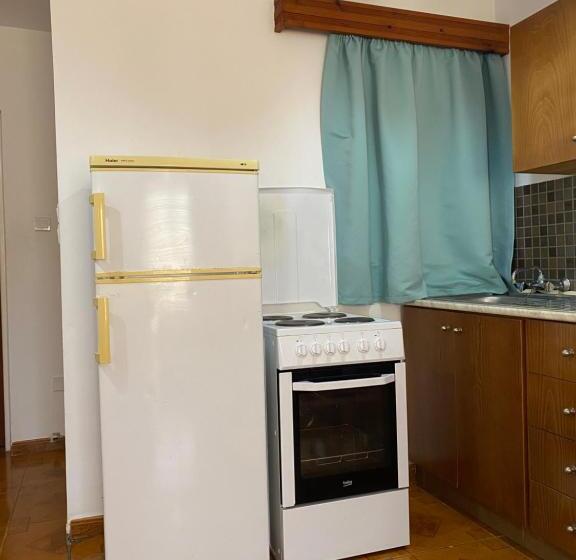 스탠다드 스튜디오, Alexia Hotel Apartments