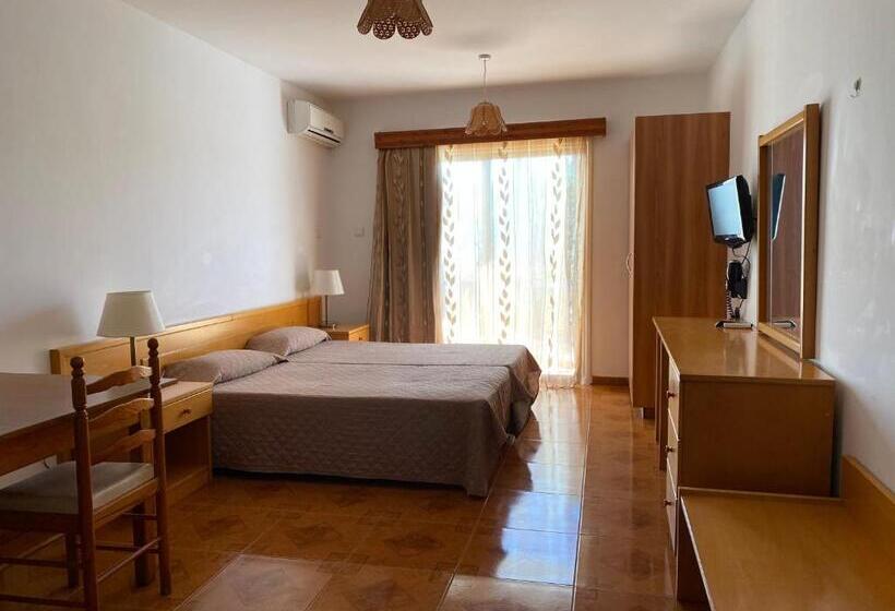 스탠다드 스튜디오, Alexia Hotel Apartments