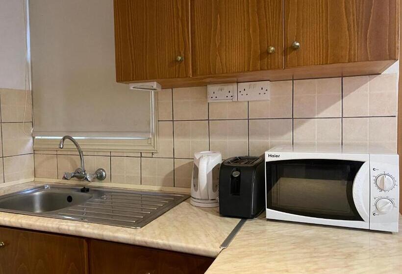 스탠다드 스튜디오, Alexia Hotel Apartments