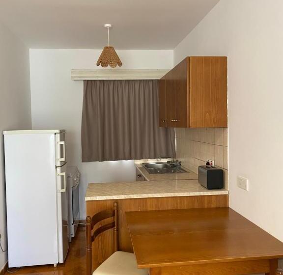 스탠다드 스튜디오, Alexia Hotel Apartments