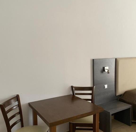 디럭스 스튜디오, Alexia Hotel Apartments