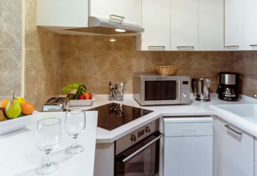 آپارتمان 1 خوابه, Aparthotel Adagio Fujairah