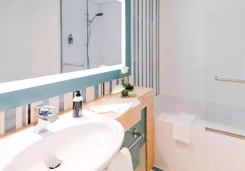 スタンダードスタジオ, Aparthotel Adagio Fujairah
