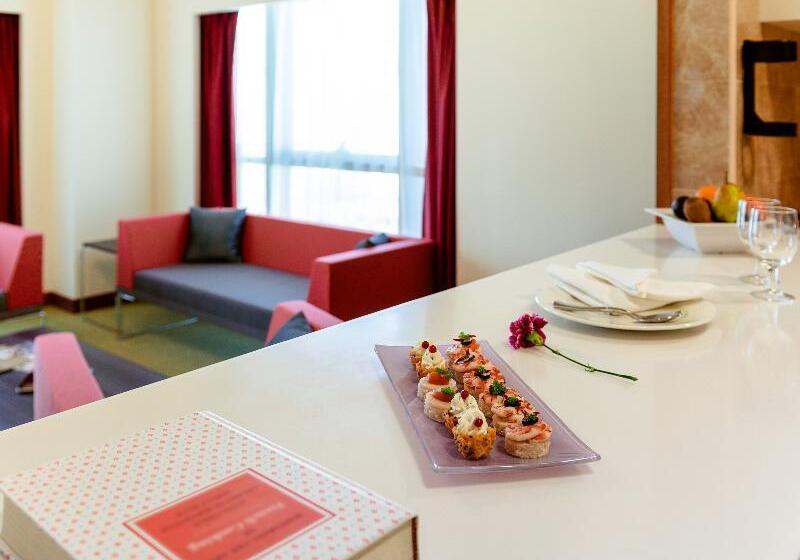 Апартаменты 2 Спальни, Aparthotel Adagio Fujairah