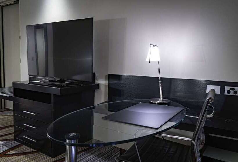 Suite King Bed, Hilton Istanbul Bomonti Hotel & Conference Center