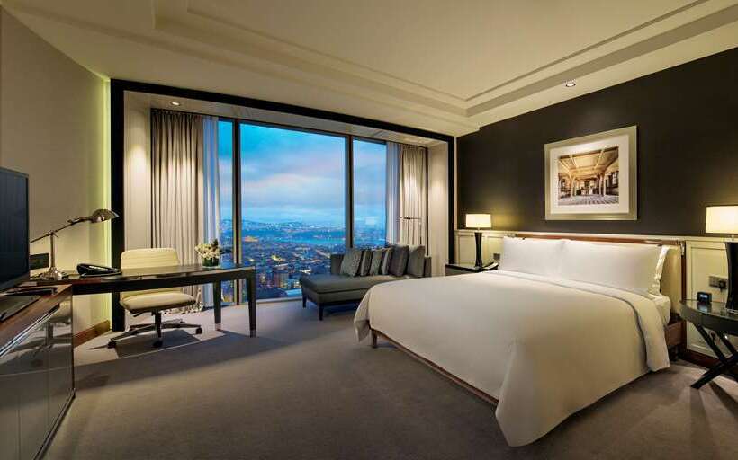 キングサイズベッドのエクゼクティブルーム, Hilton Istanbul Bomonti Hotel & Conference Center