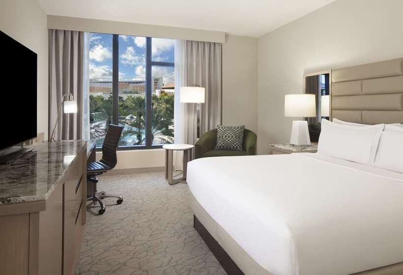 キングサイズベッドのエクゼクティブルーム, Hilton Istanbul Bomonti Hotel & Conference Center