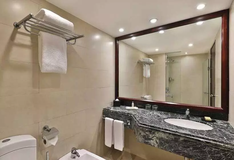 Executive Room Sea View, Hilton Istanbul Bomonti Hotel & Conference Center