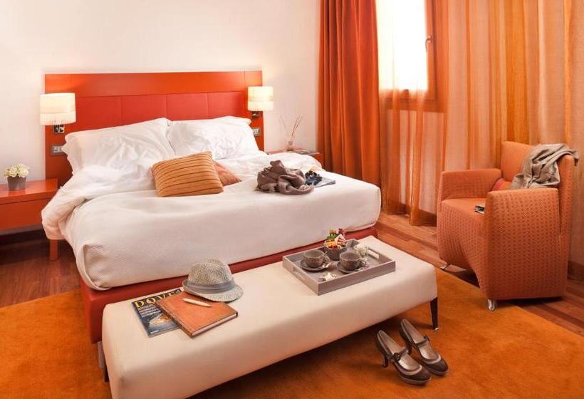 חדר סופריור, Al Tezzon