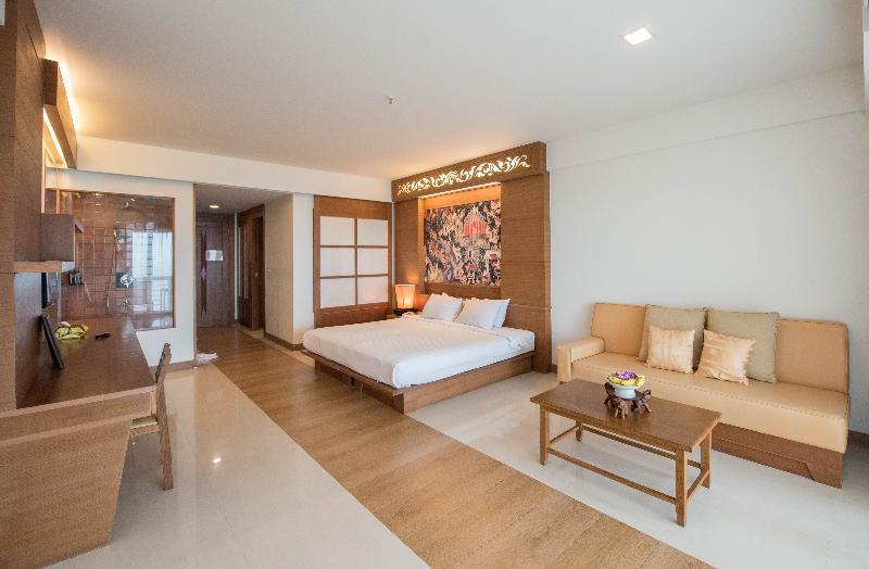 חדר דלוקס, Al Tezzon