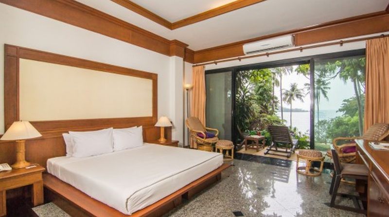 חדר דלוקס, Al Tezzon