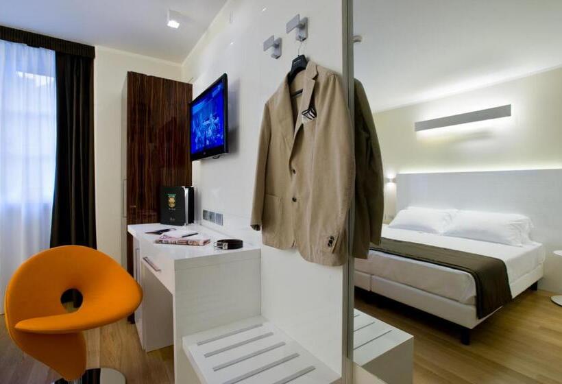 Superior-Zimmer, Coppe Trieste   Boutique