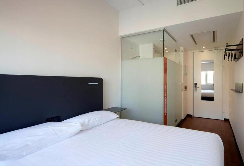 Номер Стандарт, Easyhotel The Hague City Centre