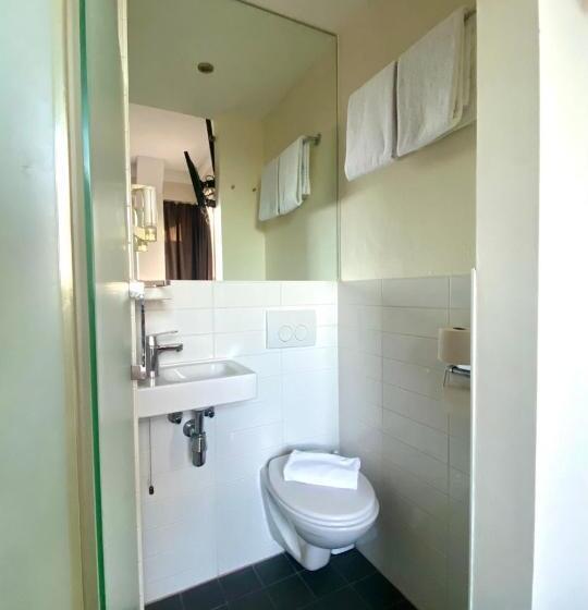 غرفة قياسية ثلاثية, Easyhotel The Hague City Centre