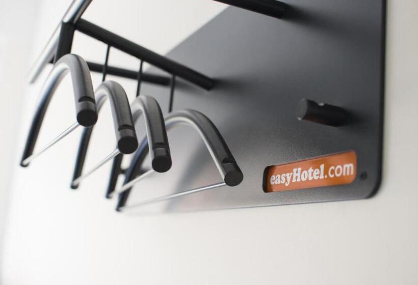 غرفة عائلية, Easyhotel The Hague City Centre