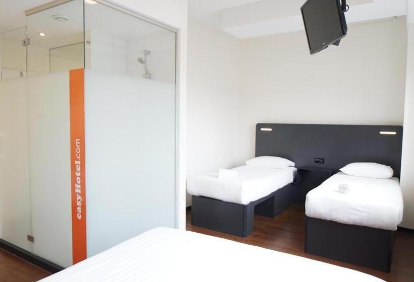 Семейный Номер, Easyhotel The Hague City Centre