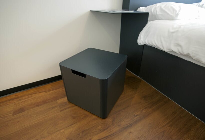 Номер Стандарт, Easyhotel The Hague City Centre
