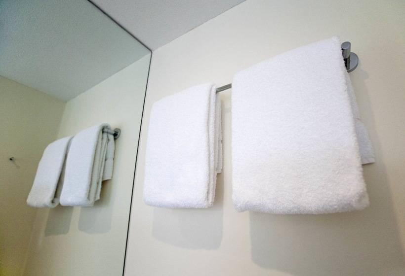 غرفة قياسية ثلاثية, Easyhotel The Hague City Centre