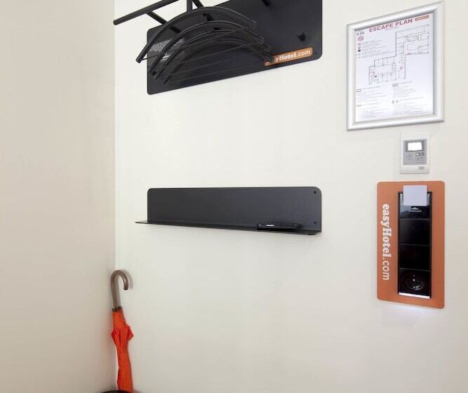 غرفة عائلية, Easyhotel The Hague City Centre